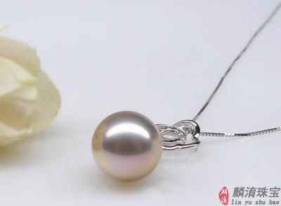 佩戴珍珠项链有什么作用和效果？插图2