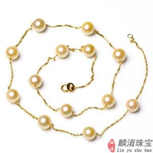 婚礼珍珠项链如何搭配婚纱